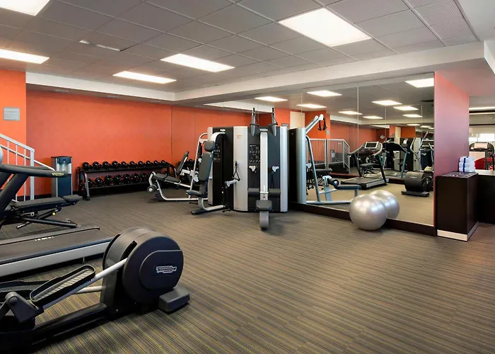 Courtyard By Marriott Calgary South